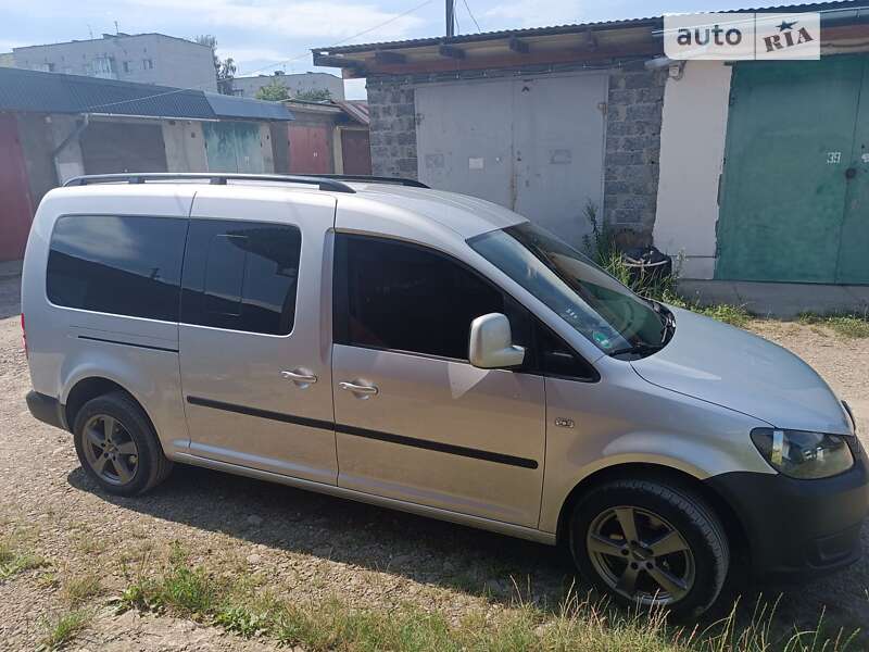 Мінівен Volkswagen Caddy 2014 в 