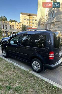 Минивэн Volkswagen Caddy 2015 в Львове