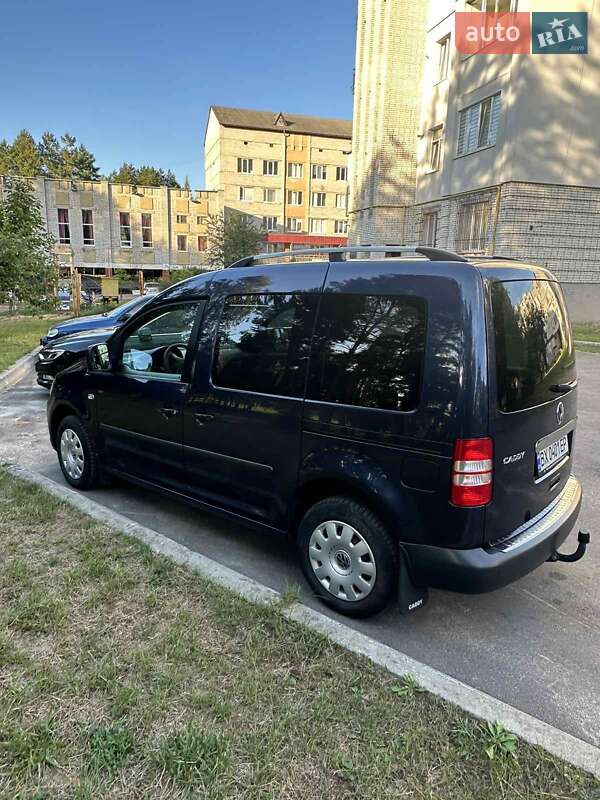 Минивэн Volkswagen Caddy 2015 в Львове