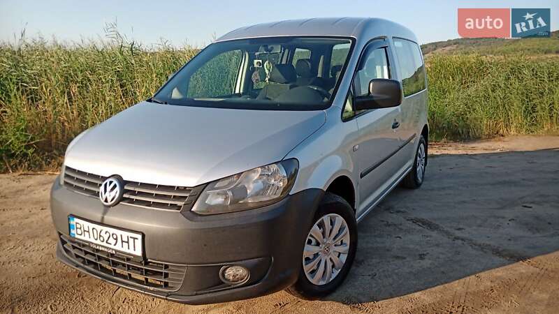 Минивэн Volkswagen Caddy 2010 в Ширяево