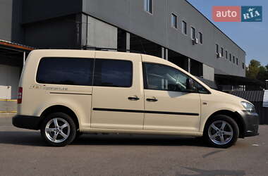 Мінівен Volkswagen Caddy 2013 в Києві