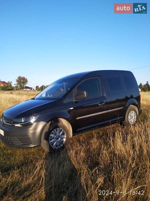 Минивэн Volkswagen Caddy 2016 в Ивано-Франковске