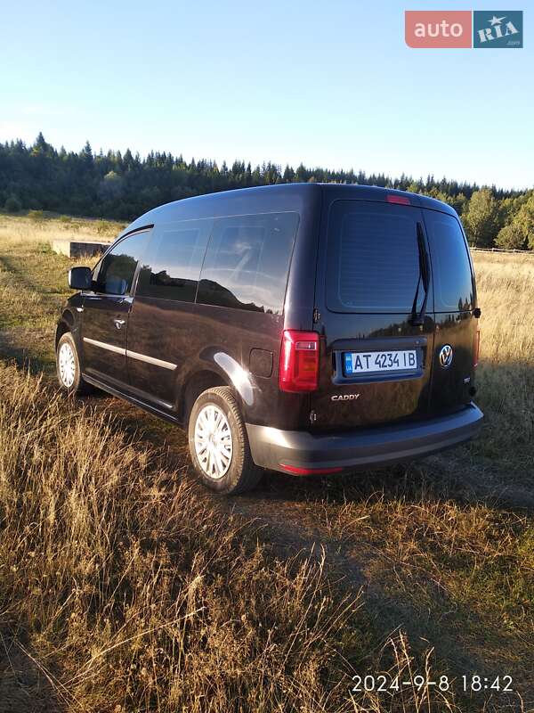 Минивэн Volkswagen Caddy 2016 в Ивано-Франковске