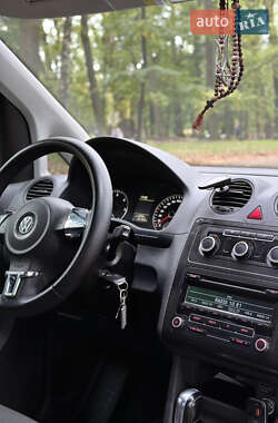 Минивэн Volkswagen Caddy 2011 в 