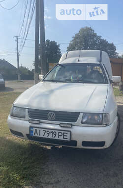 Вантажний фургон Volkswagen Caddy 2003 в Києві