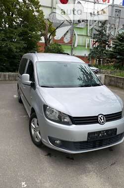 Вантажний фургон Volkswagen Caddy 2012 в Дніпрі