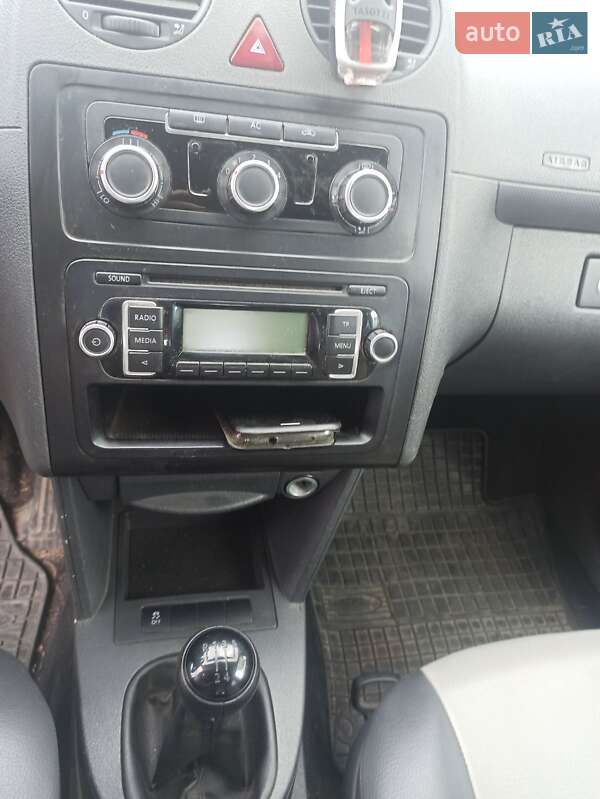 Мінівен Volkswagen Caddy 2010 в Турці