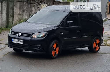 Грузовой фургон Volkswagen Caddy 2011 в Киеве