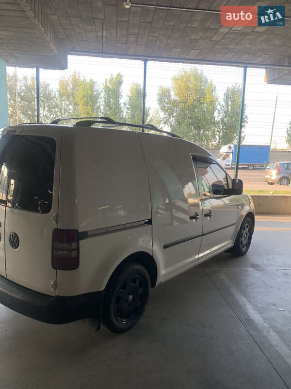 Грузовой фургон Volkswagen Caddy 2010 в Киеве фото 15 Грузовой фургон Volkswagen Caddy 2010 в Киеве
