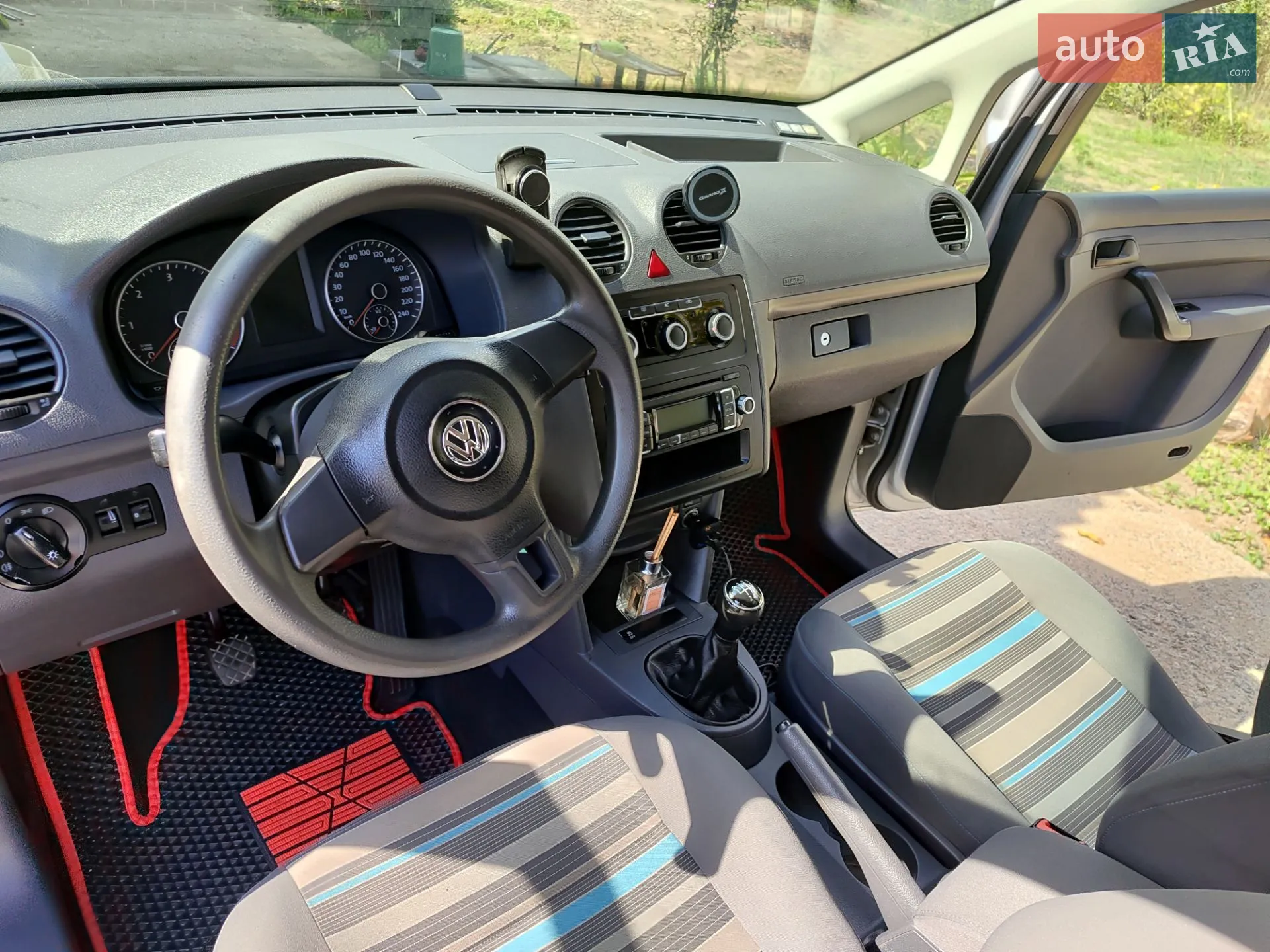 2011 Volkswagen Caddy - мініатюра 5