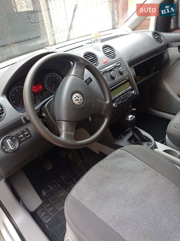 Минивэн Volkswagen Caddy 2008 в Ужгороде