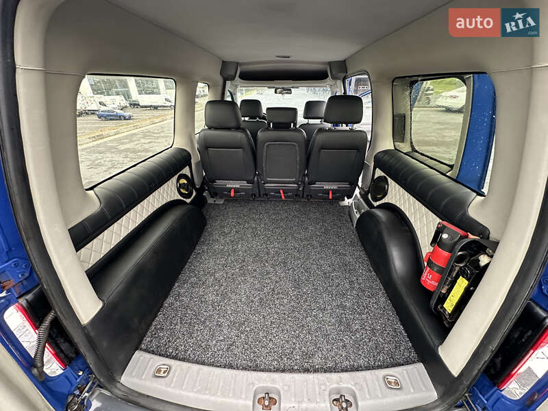 Минивэн Volkswagen Caddy 2009 в Львове