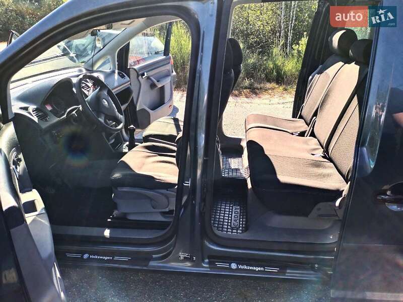 Минивэн Volkswagen Caddy 2006 в Хмельницком