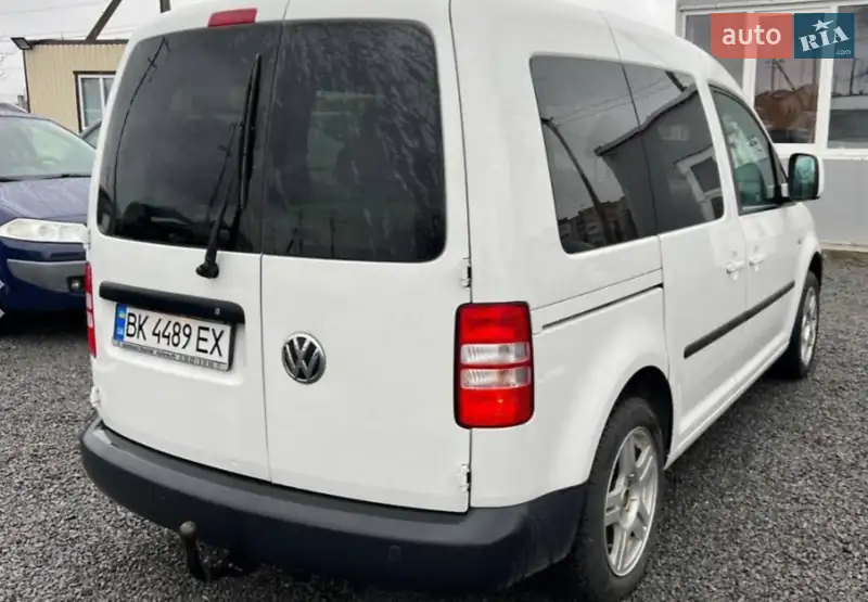 Мінівен Volkswagen Caddy 2011 в 