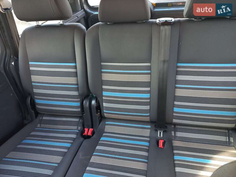 Минивэн Volkswagen Caddy 2012 в Киеве фото 6 Минивэн Volkswagen Caddy 2012 в Киеве