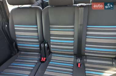 Минивэн Volkswagen Caddy 2012 в 