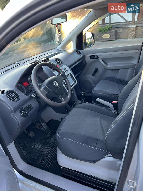 Мінівен Volkswagen Caddy 2009 в Калуші