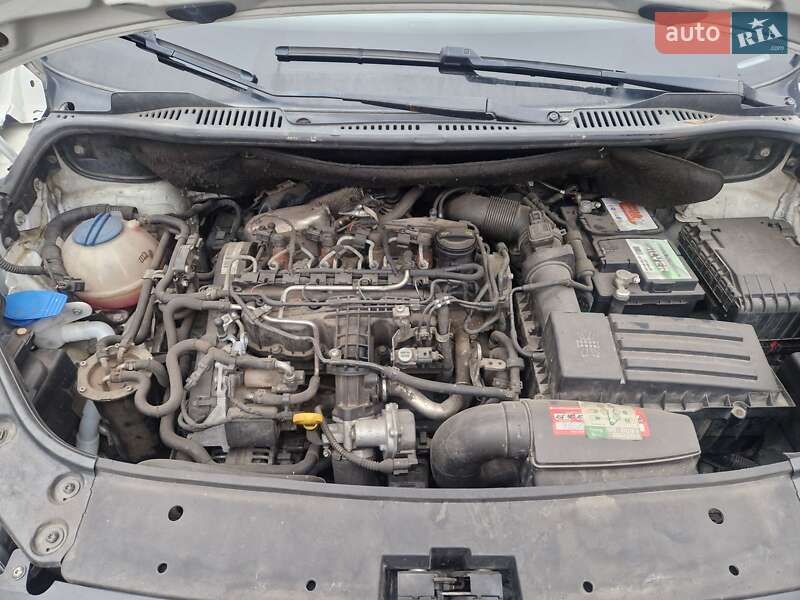 Минивэн Volkswagen Caddy 2014 в Киеве