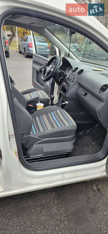 Минивэн Volkswagen Caddy 2013 в Киеве фото 5 Минивэн Volkswagen Caddy 2013 в Киеве