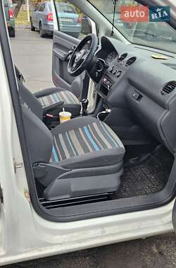 Минивэн Volkswagen Caddy 2013 в 