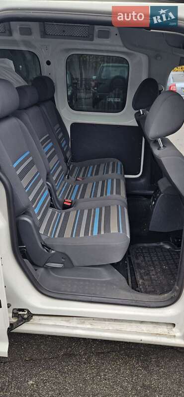 Минивэн Volkswagen Caddy 2013 в Киеве фото 6 Минивэн Volkswagen Caddy 2013 в Киеве