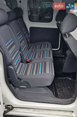 Минивэн Volkswagen Caddy 2013 в 