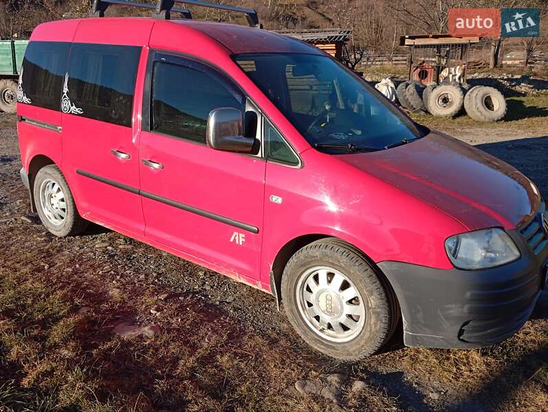 Минивэн Volkswagen Caddy 2006 в Верховине
