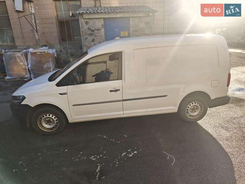 Грузовой фургон Volkswagen Caddy 2016 в Киеве