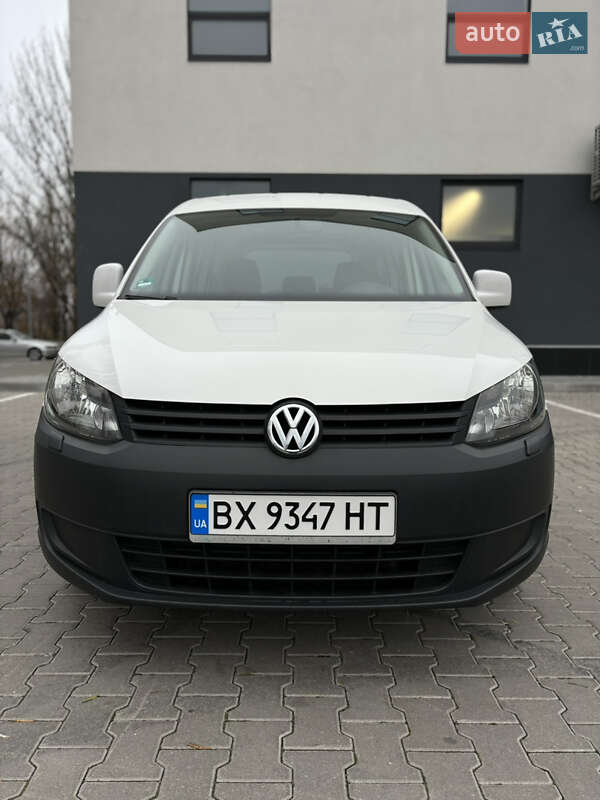 Минивэн Volkswagen Caddy 2014 в Хмельницком