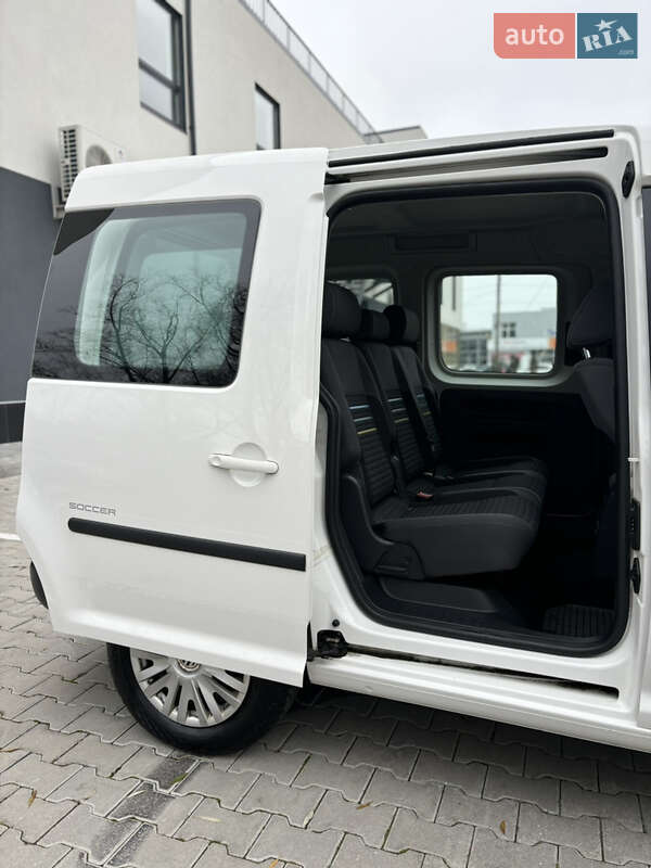 Минивэн Volkswagen Caddy 2014 в Хмельницком