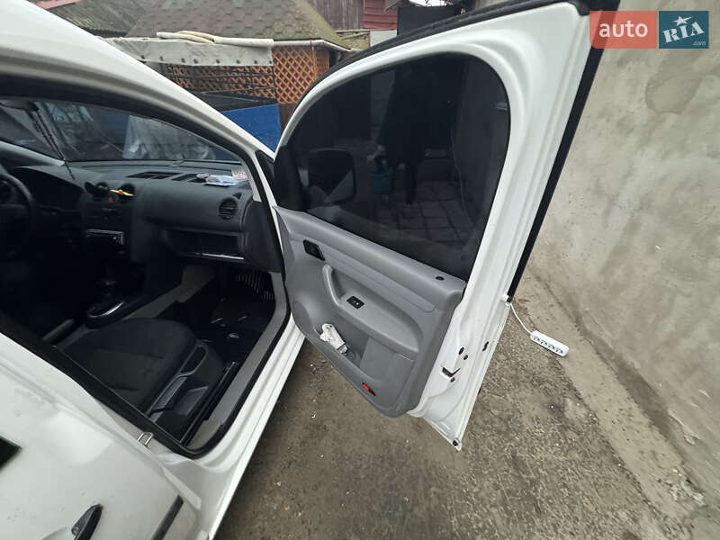 Минивэн Volkswagen Caddy 2008 в Звягеле фото 24 Минивэн Volkswagen Caddy 2008 в Звягеле