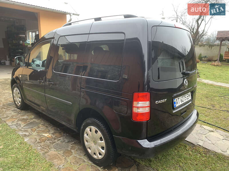 Мінівен Volkswagen Caddy 2013 в Івано-Франківську