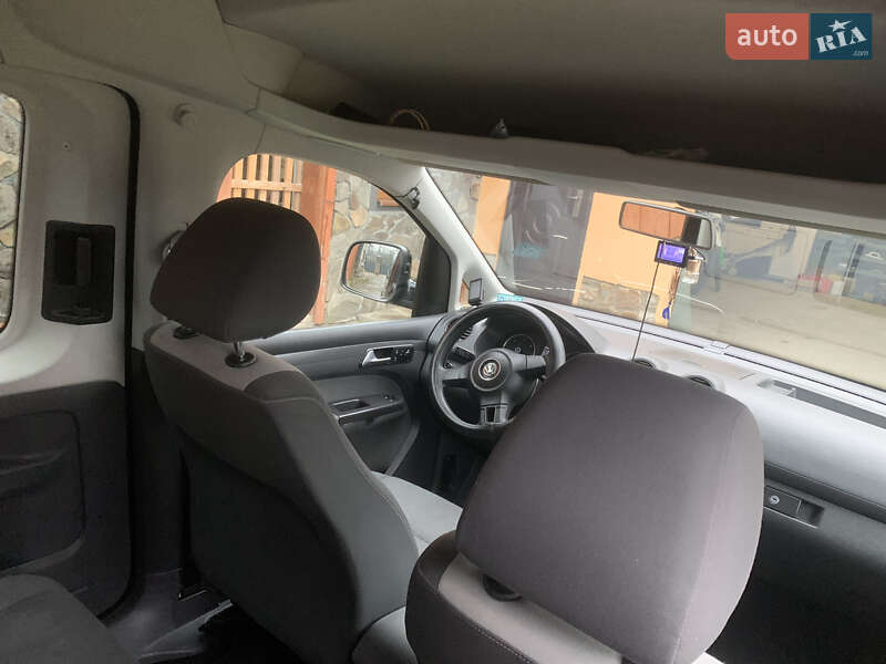 Мінівен Volkswagen Caddy 2013 в Івано-Франківську