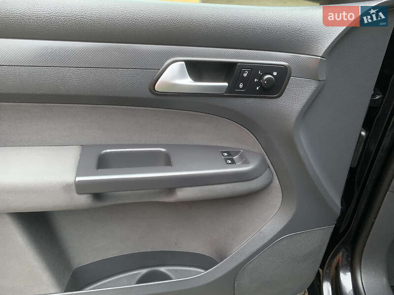 Мінівен Volkswagen Caddy 2013 в Івано-Франківську