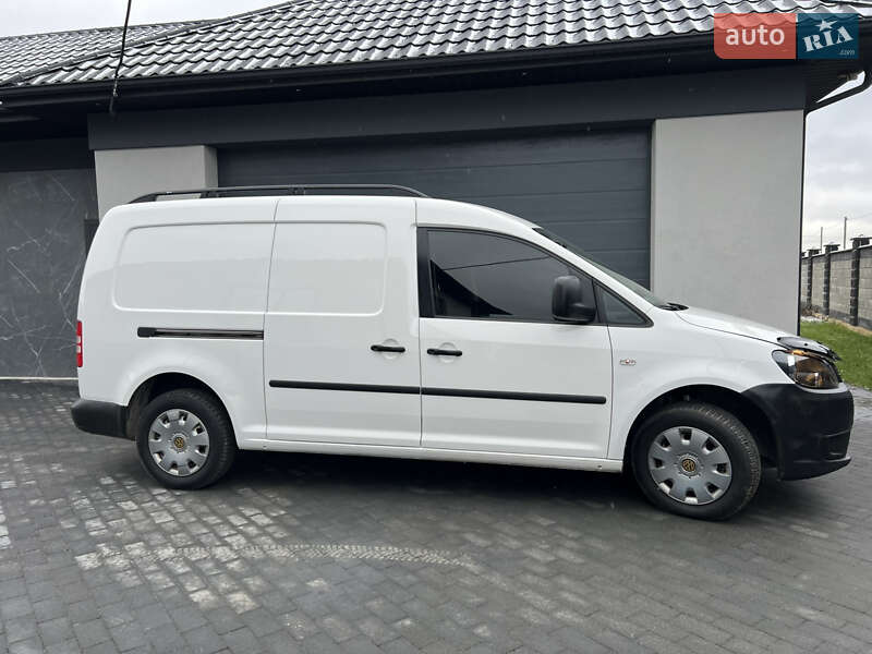 Грузовой фургон Volkswagen Caddy 2014 в Ровно