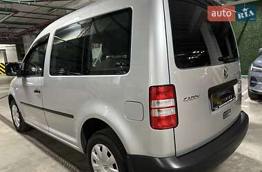 Минивэн Volkswagen Caddy 2011 в 