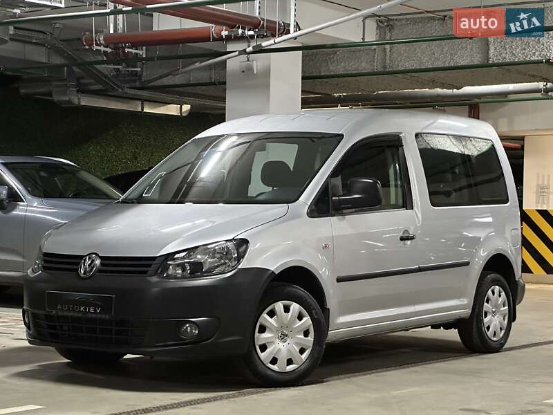 Минивэн Volkswagen Caddy 2011 в 