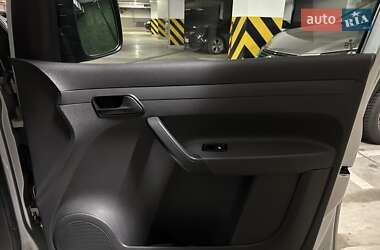 Минивэн Volkswagen Caddy 2011 в 