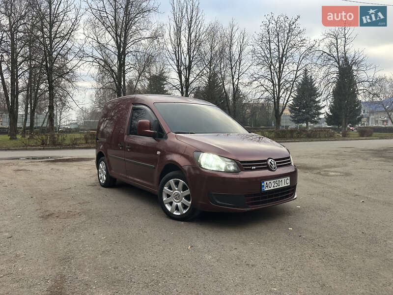 Минивэн Volkswagen Caddy 2011 в 