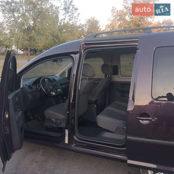 Мінівен Volkswagen Caddy 2014 в Києві