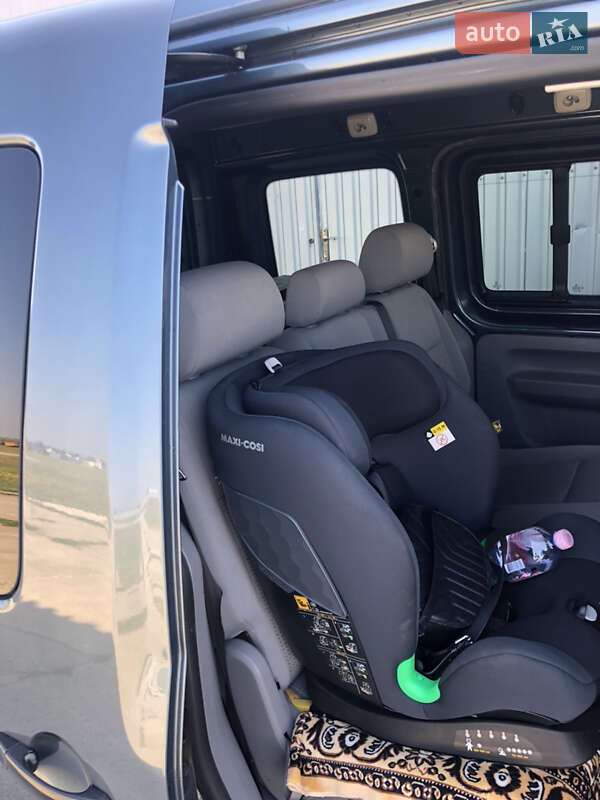 Минивэн Volkswagen Caddy 2008 в Днепре фото 13 Минивэн Volkswagen Caddy 2008 в Днепре