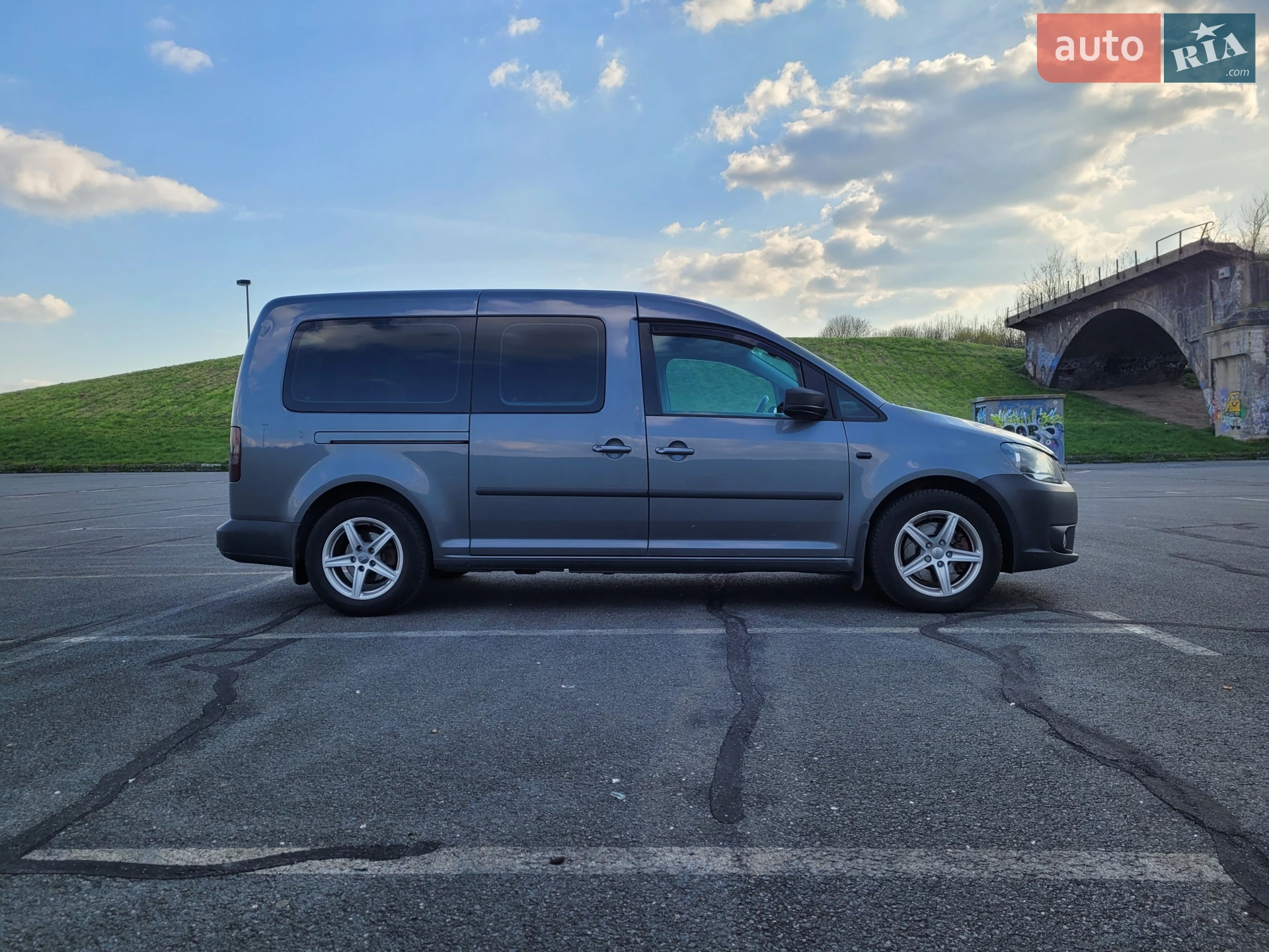 2011 Volkswagen Caddy - фото 1