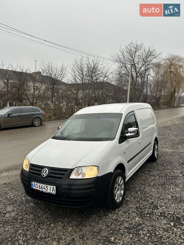 Вантажний фургон Volkswagen Caddy 2010 в Дунаївцях