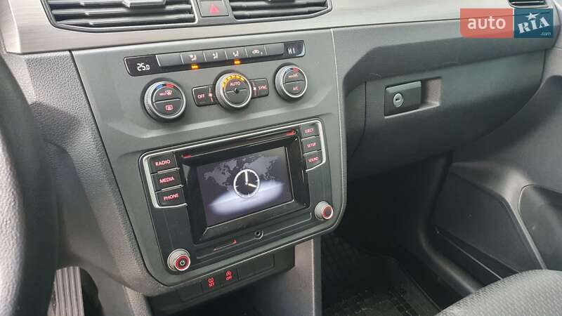 Мінівен Volkswagen Caddy 2017 в Києві