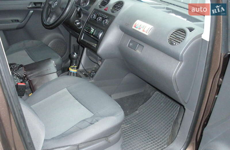 Минивэн Volkswagen Caddy 2011 в Шепетовке