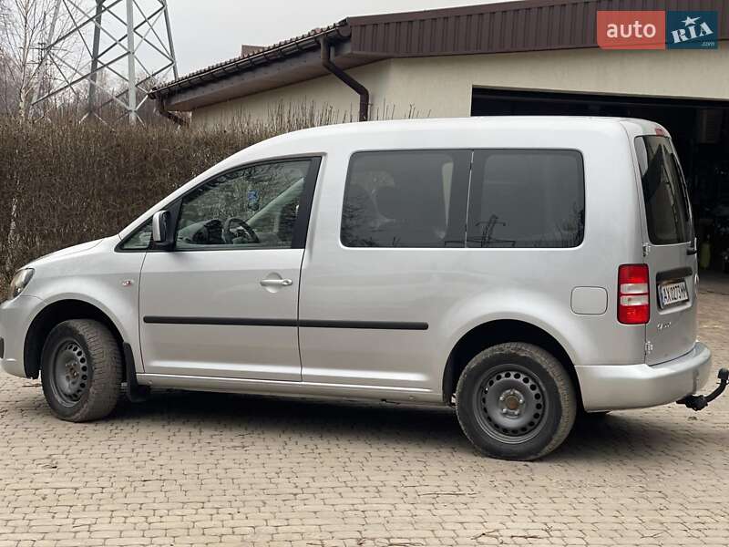 Минивэн Volkswagen Caddy 2012 в Дергачах