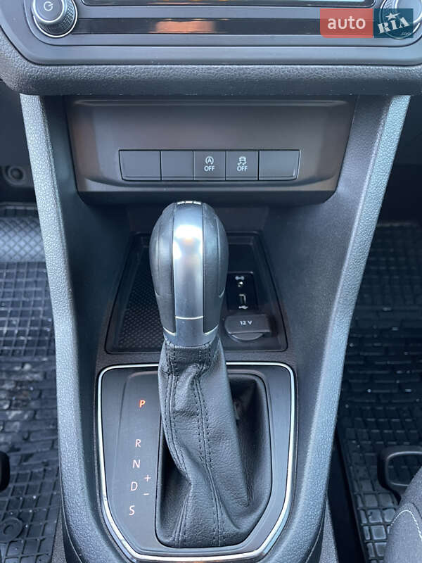 Минивэн Volkswagen Caddy 2015 в Виноградове
