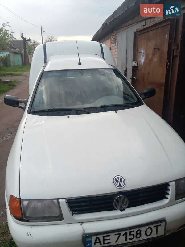 Вантажний фургон Volkswagen Caddy 1998 в Кривому Розі