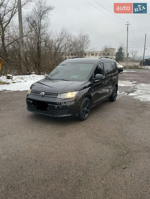 Мінівен Volkswagen Caddy 2021 в Мукачевому