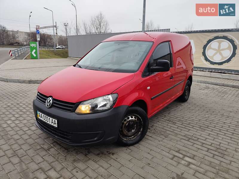 Грузовой фургон Volkswagen Caddy 2011 в Киеве